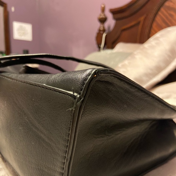 Aldo Medium Sized Bag - Picture 2 of 3